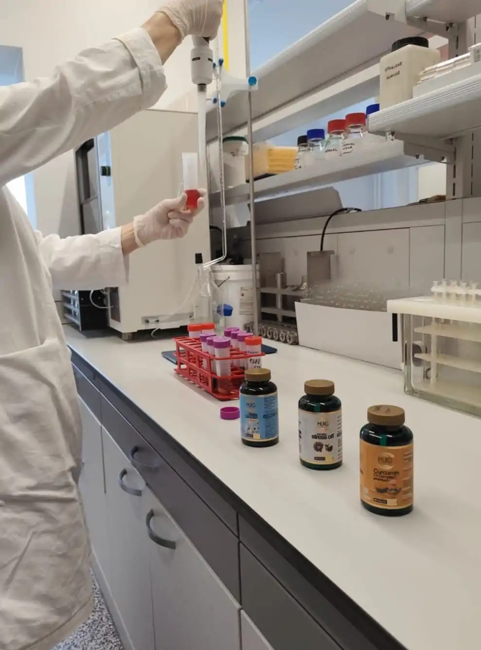 Hug Your Life dodaci prehrani u laboratorijskom okruzenju