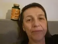 Slika kupca s Hug Your Life dodatkom prehrani